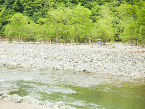 川